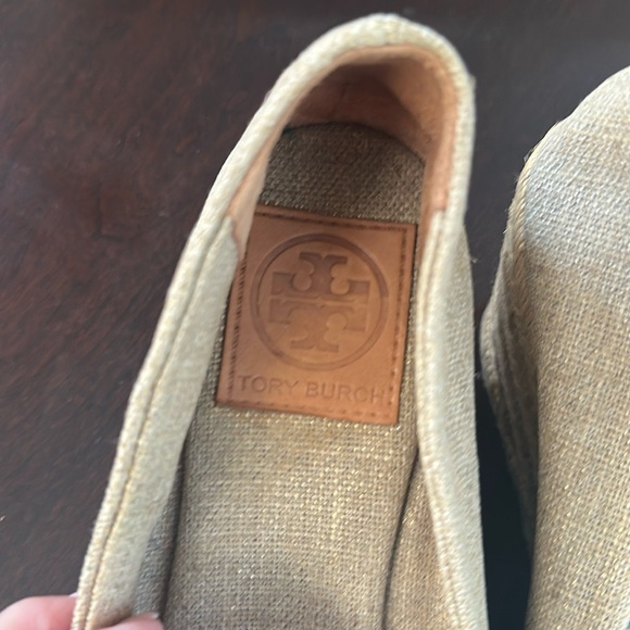 Tory Burch Women’s Filipa Metallic Linen Peep Toe Wedge Espadrille Preppy - Picture 5 of 11